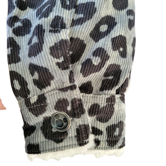 NWT Disney Mickey Mouse Corduroy Sherpa Lined Collar Jacket Size-L - Picture 6 of 14